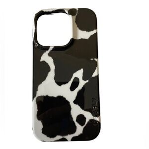 NWOT Casely Current MOOd Cow Print iPhone Case